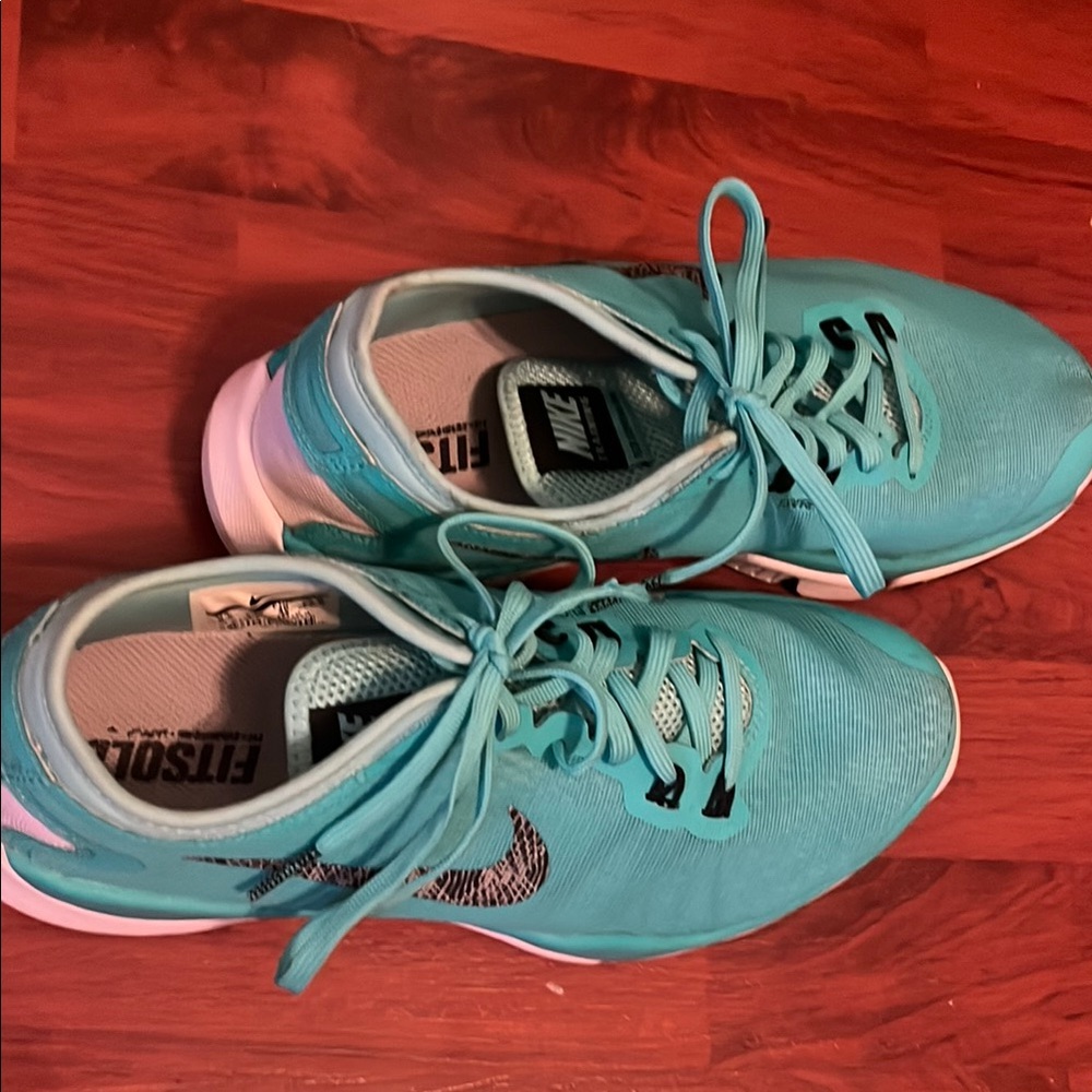 Nike Flex Supreme TR4 - Picture 2 of 8